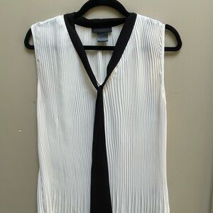 White Donna Karen sleeveless blouse, never worn